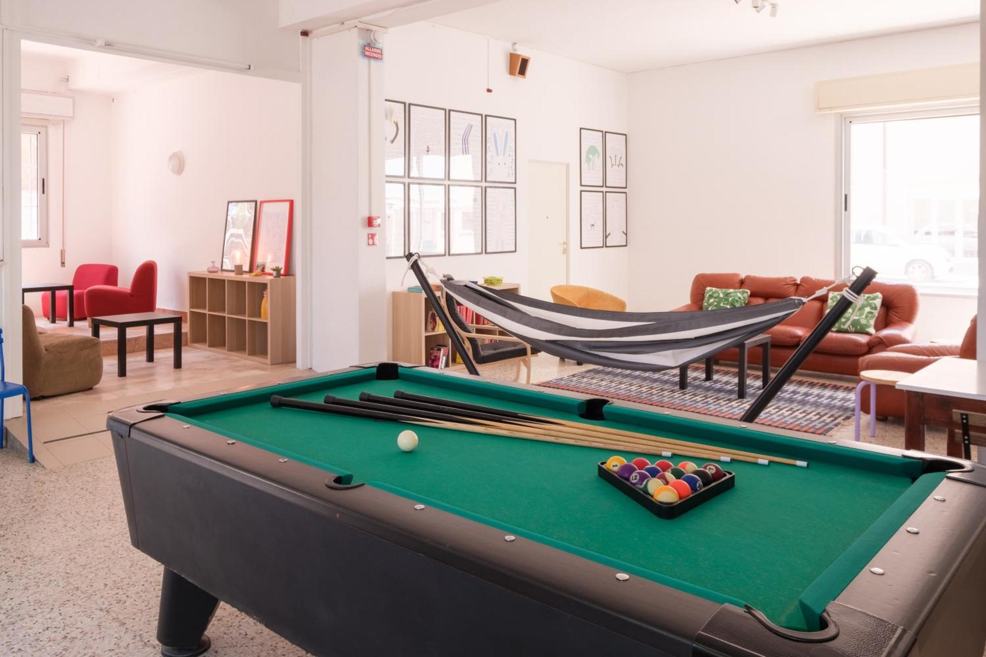 Meet Hostel تّشيرفييا المظهر الخارجي الصورة